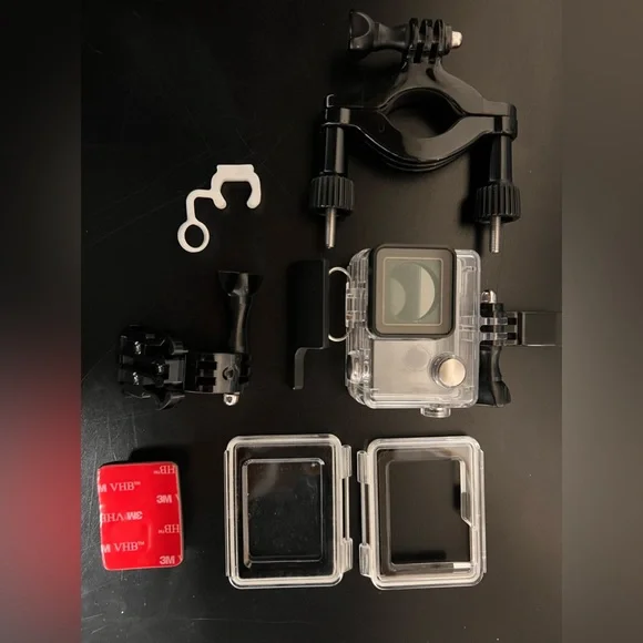 GoPro Hero 4-Silver - Picture 2 of 7